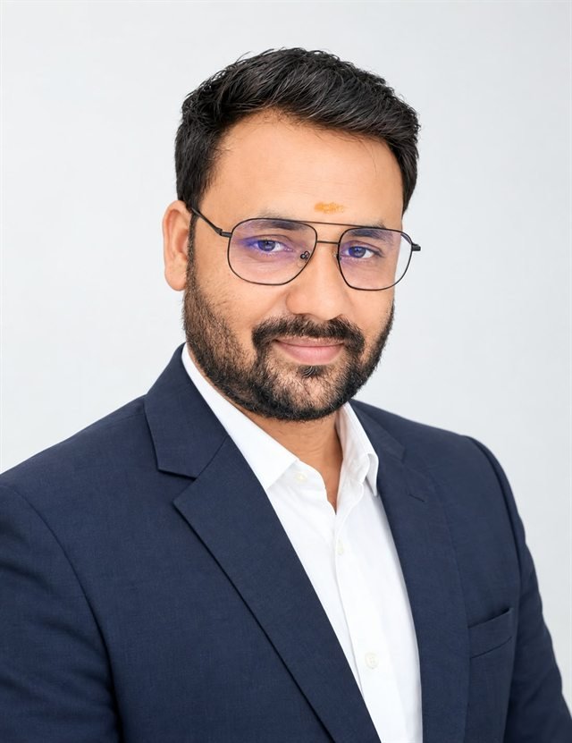 Mr. Sunil Mishra, Senior Director, Mahavir Construction